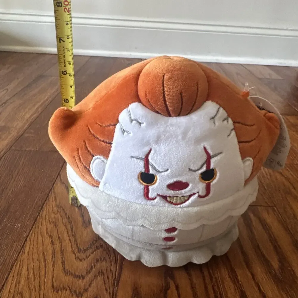 Squishmallows IT Pennywise Clown 8